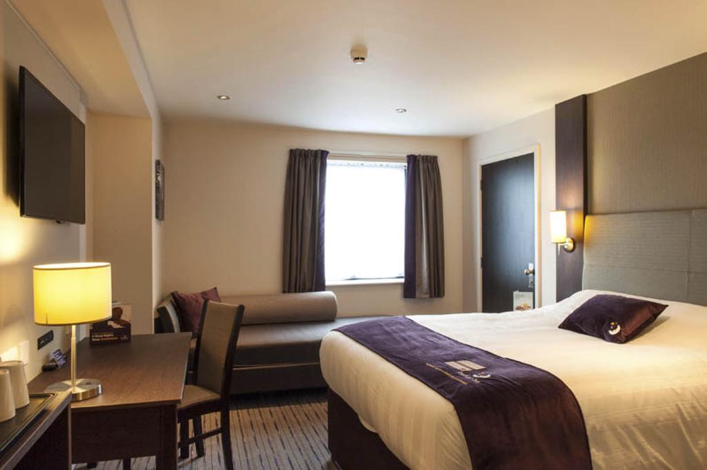 Premier Inn Aberdeen Airport - Dyce Zewnętrze zdjęcie