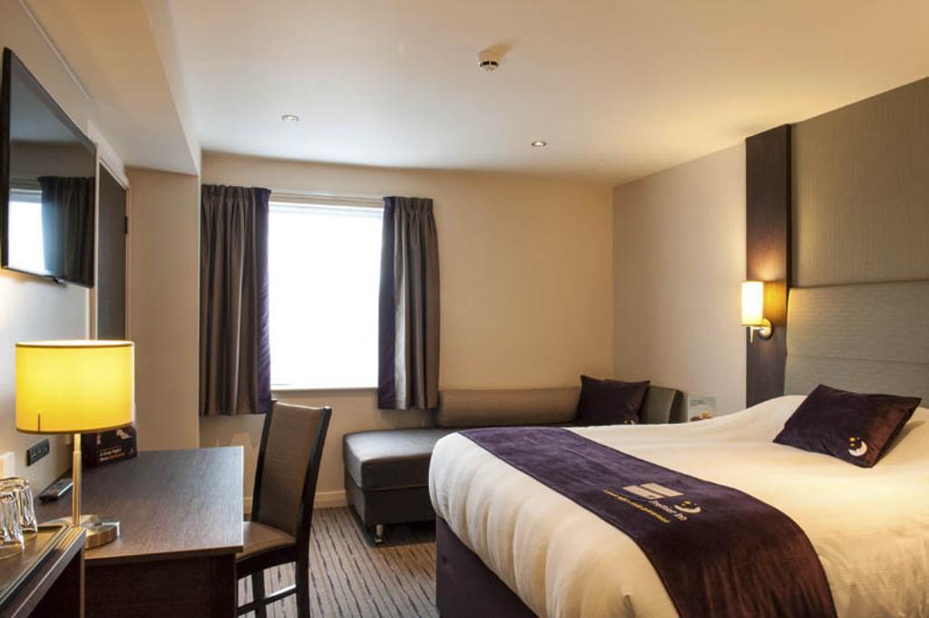 Premier Inn Aberdeen Airport - Dyce Zewnętrze zdjęcie