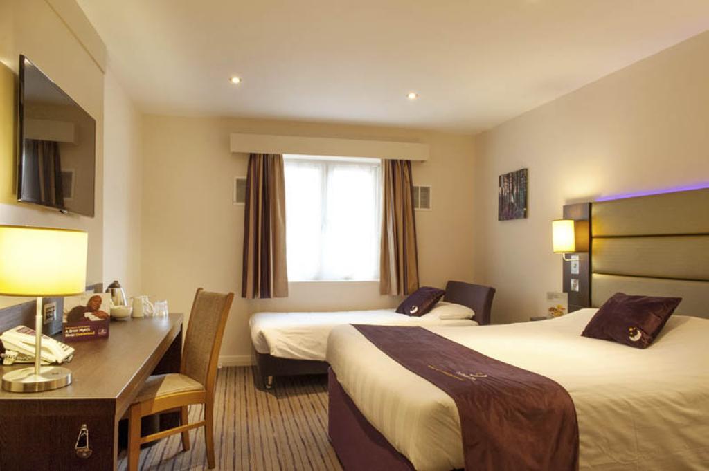 Premier Inn Aberdeen Airport - Dyce Pokój zdjęcie