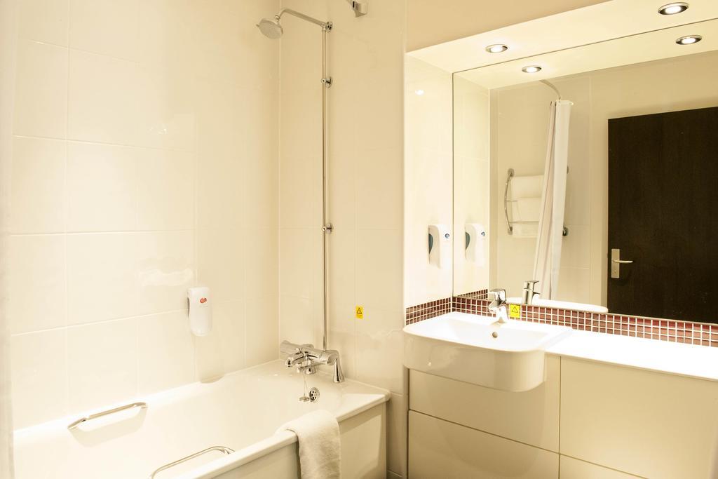 Premier Inn Aberdeen Airport - Dyce Pokój zdjęcie