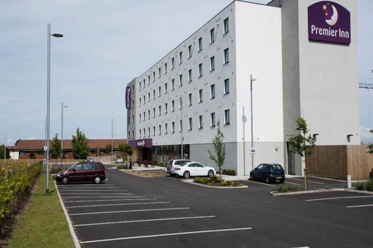 Premier Inn Aberdeen Airport - Dyce Zewnętrze zdjęcie